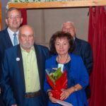 A Szabó házaspár a köszöntésüket követően az újfehértói Zajti Ferenc Kulturális Intézményben